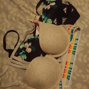 2 Victoria Secret Bra (tags still on!)
